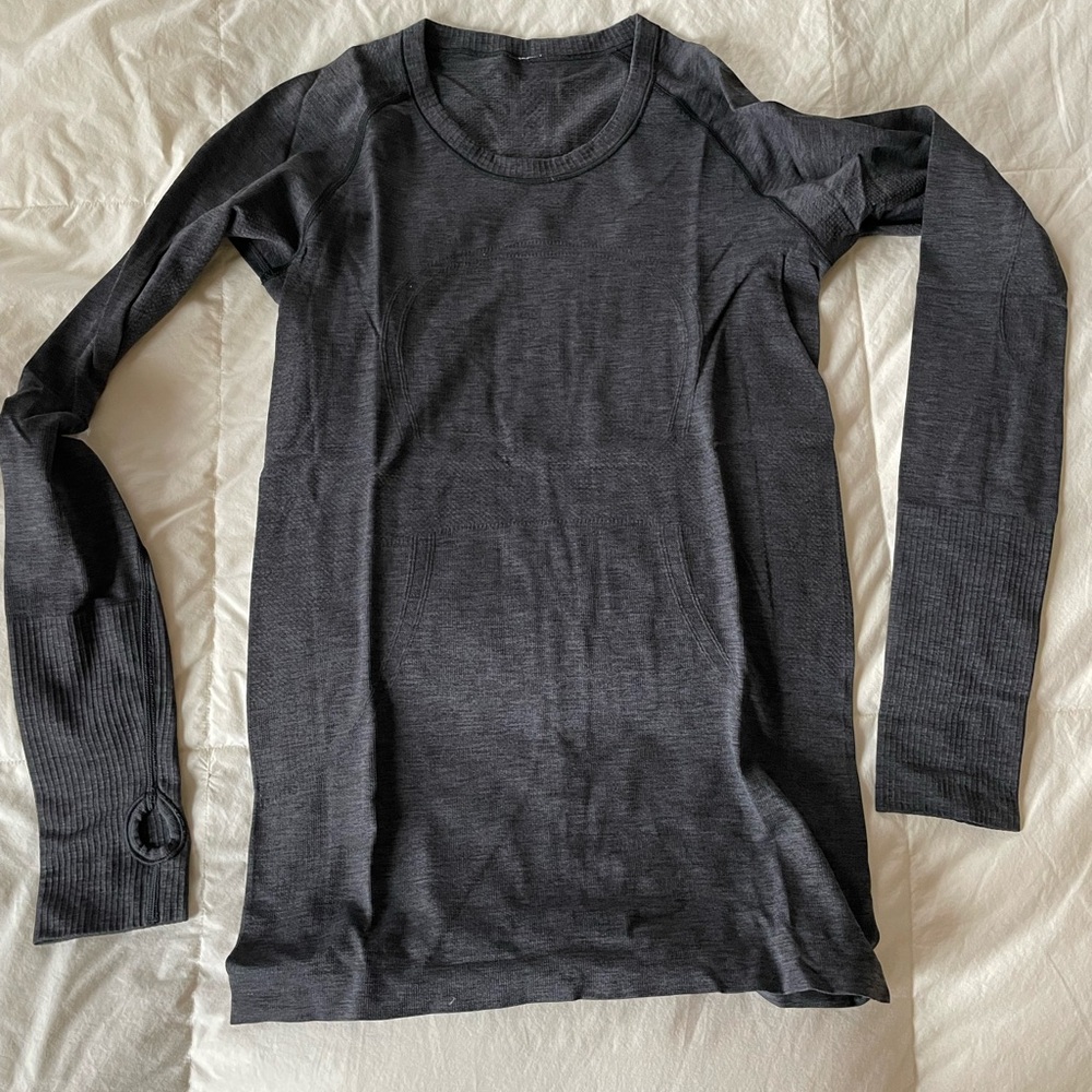 Swiftly Tech Long-Sleeve Shirt Hip Length